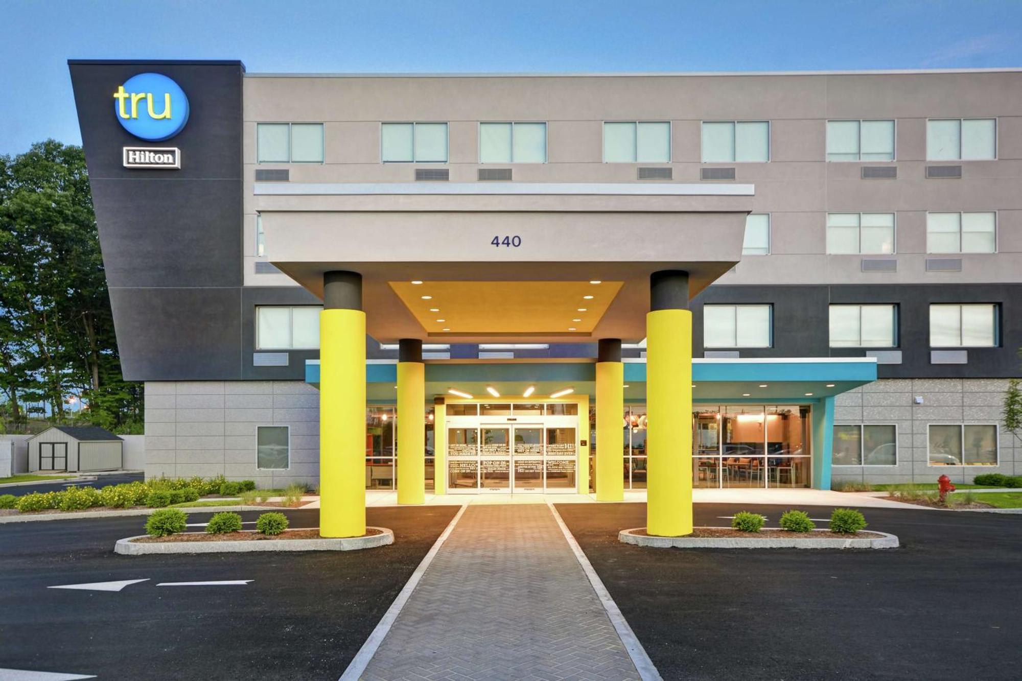 Отель Tru By Hilton Chicopee Springfield Экстерьер фото